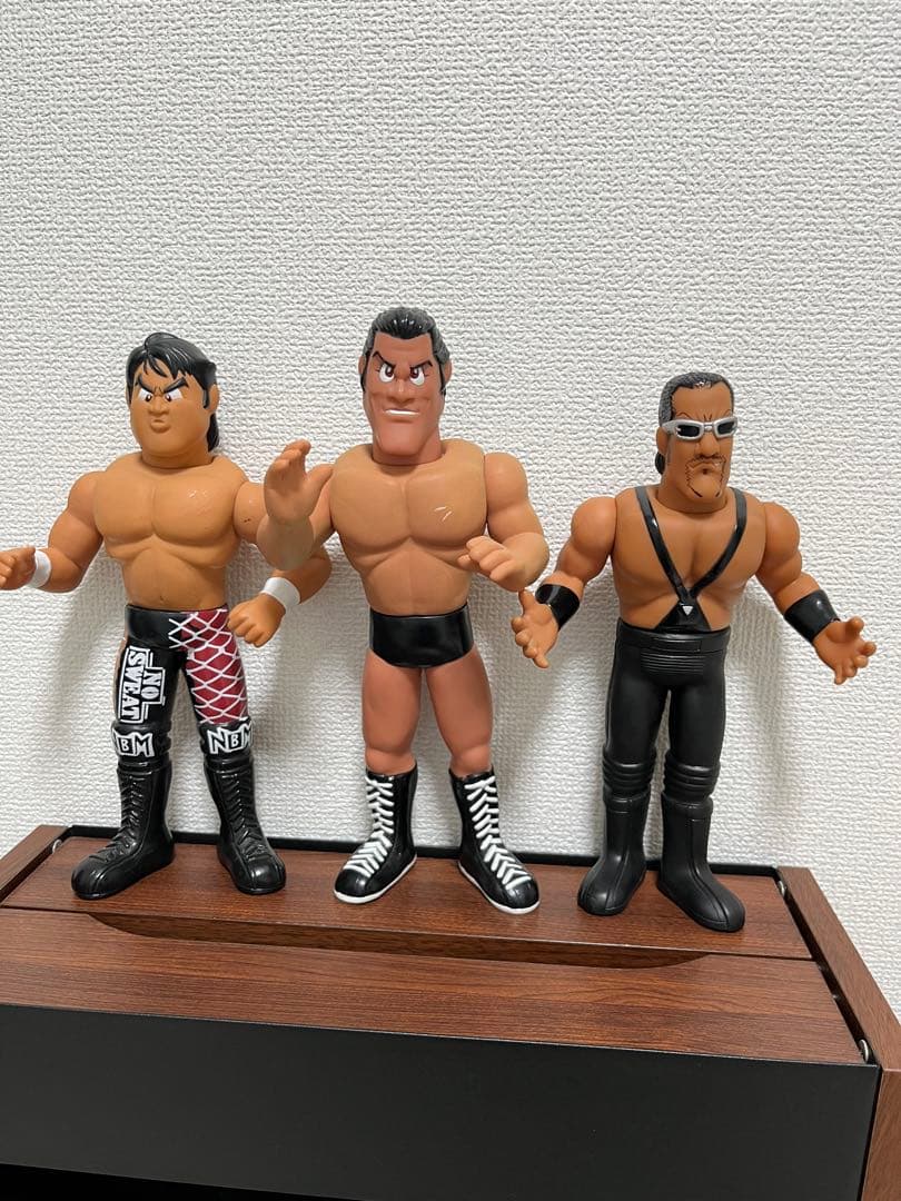 プロレスフィギュア 3体セット 猪木 武藤 蝶野 ビッグサイズ