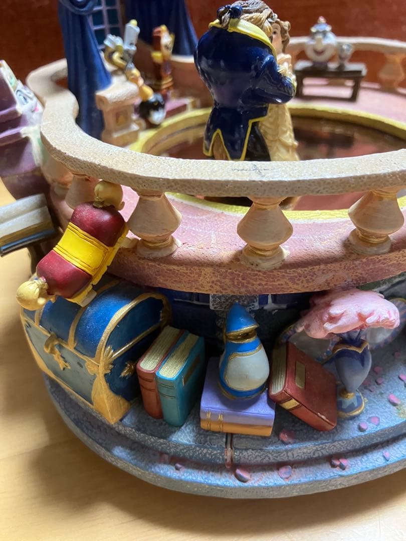 美女と野獣ダンスシーンのオルゴールです。