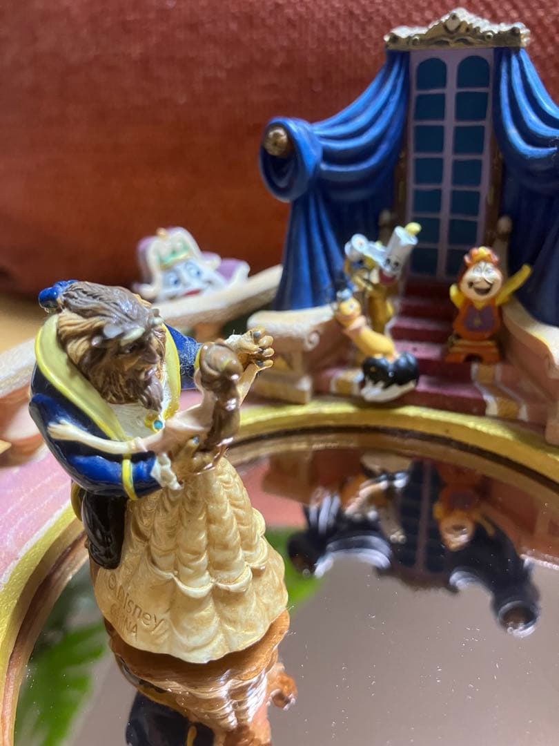 美女と野獣ダンスシーンのオルゴールです。