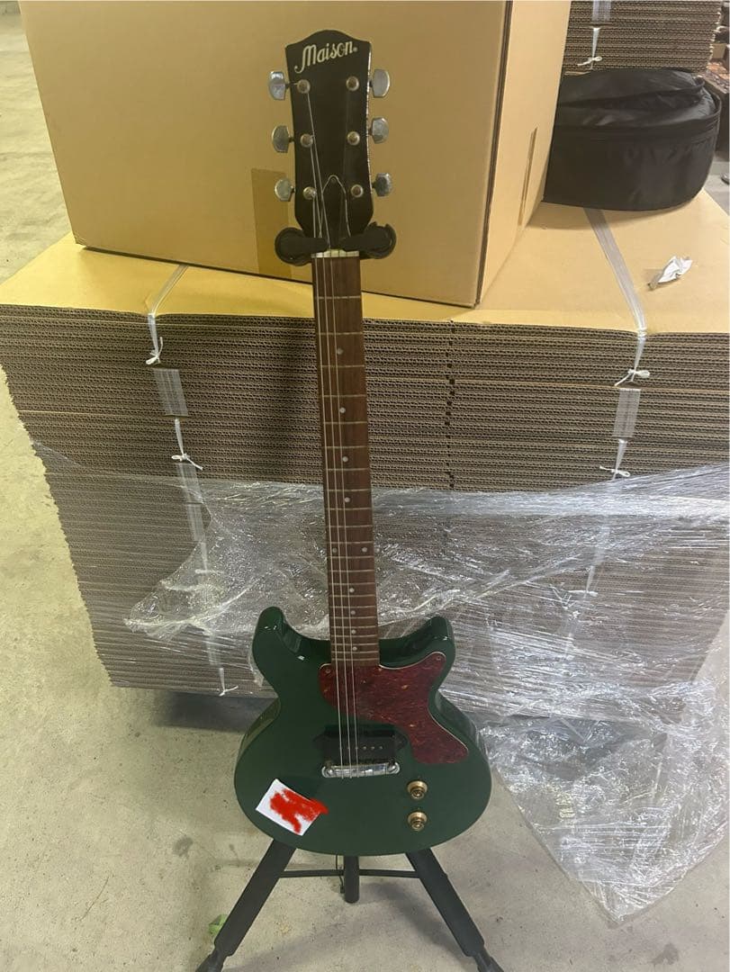 Maison グリーンエレキギター