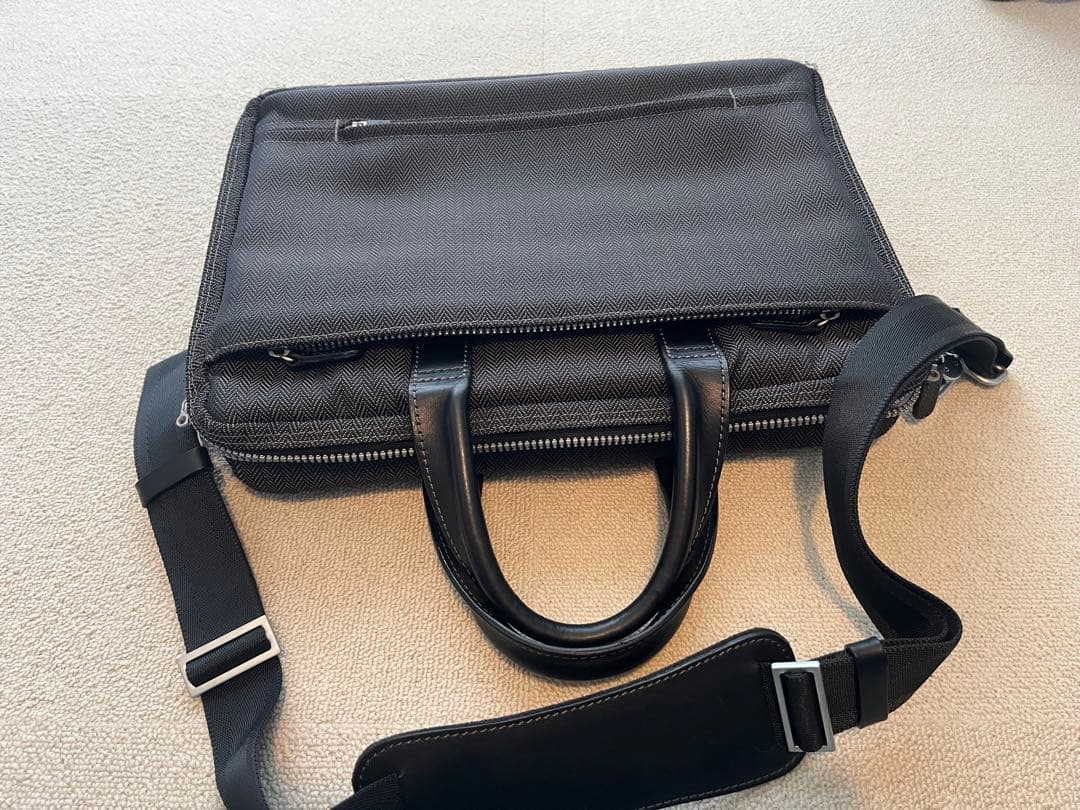 Paul Smith ブラック キャリーとブリーフケース