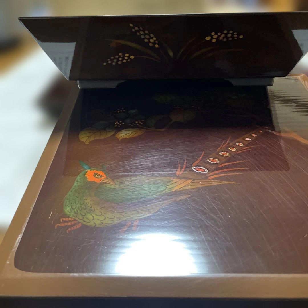 漆器 菓子器　鳥と花のデザイン