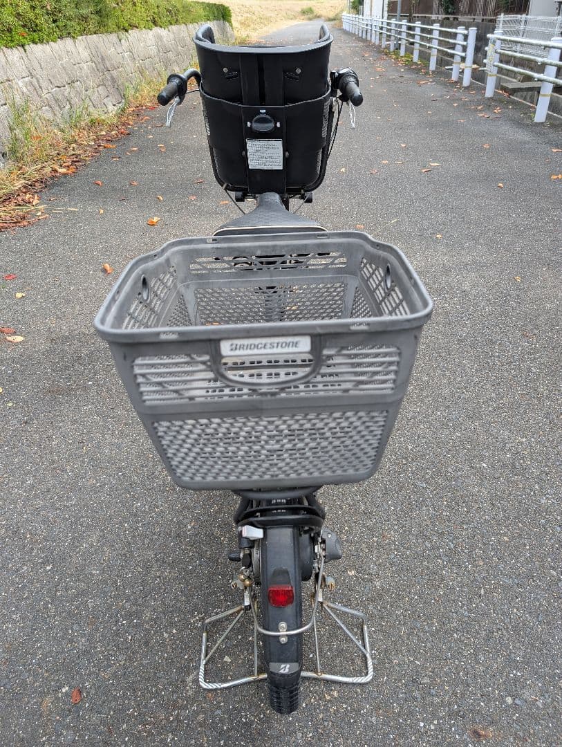 【引取限定】非電動シティサイクル チャイルドシート付 黒　ママチャリ　変速付