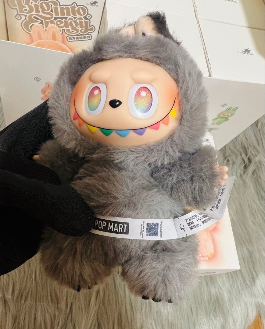 正規品 ラブブ LABUBU Big into Energy シークレット