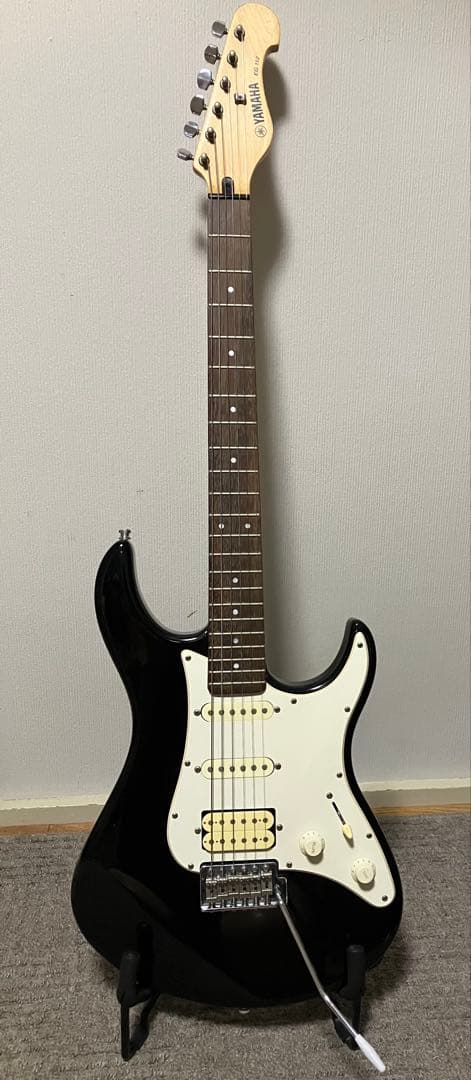 YAMAHA SG112 ブラック　ストラトキャスター　エレキギター　ブルー