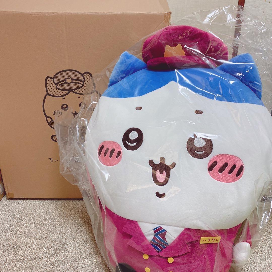 【新品】ちいかわ　阪急電車　BIGぬいぐるみ　ぬいぐるみ　ハチワレ