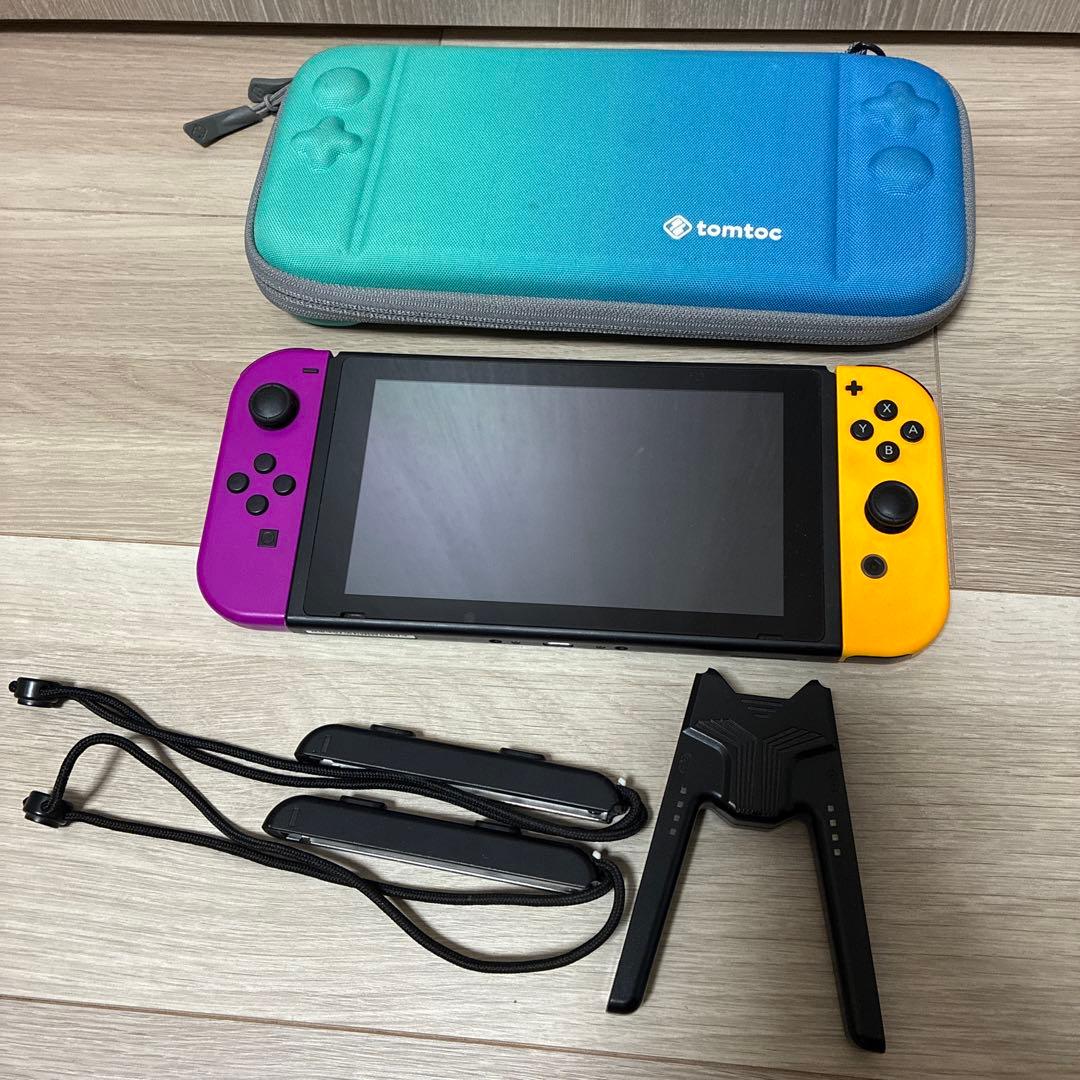 とろん　Nintendo Switch 本体 Joy-Con付き
