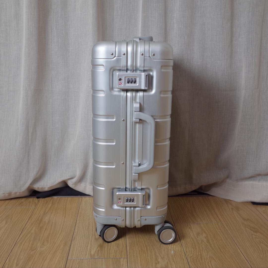 アルミシルバースーツケース　機内持ち込みサイズ　３１L　Xiaomi シャオミ