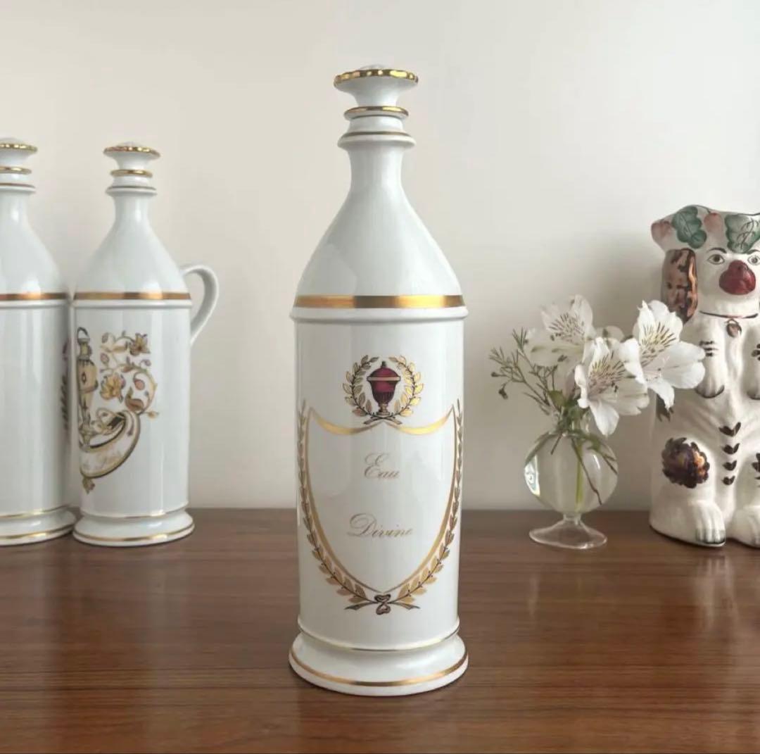 フランスアンティーク ♧ ファーマシーボトル ♧ “神の水”