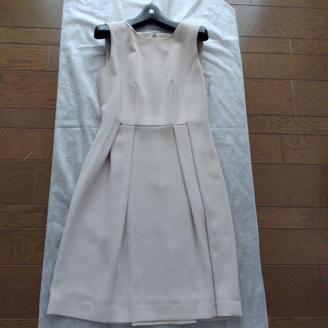 ANAYIアナイ　ベージュ ノースリーブ プリーツドレス