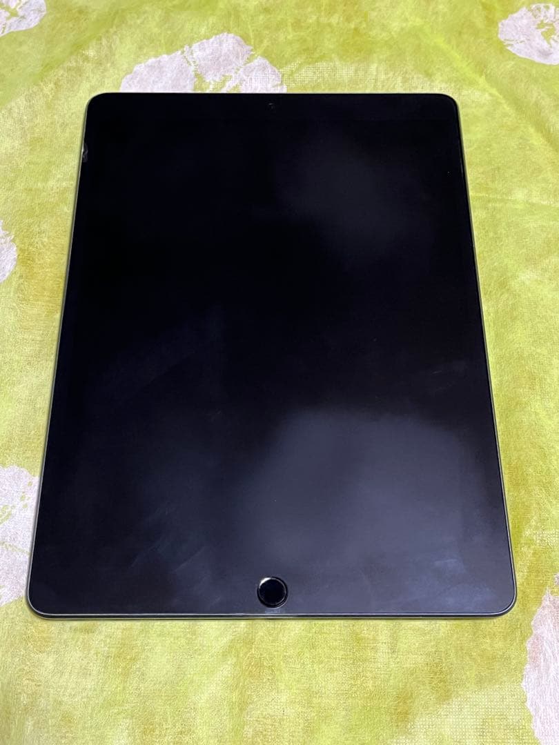iPad Air3 WiFiモデル スペースグレー 64GB 箱付き 初期化済