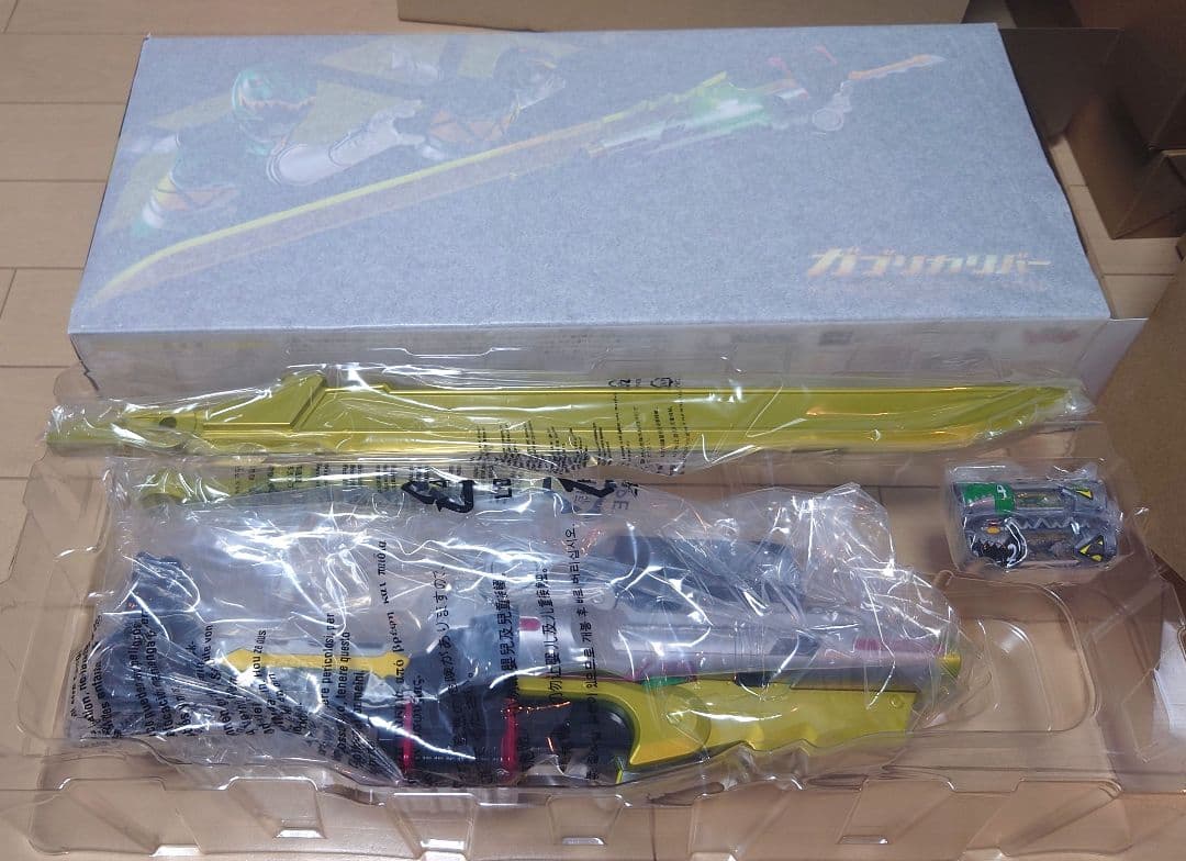 値下【4点セット】ガブリボルバー＆ガブリカリバー メモリアル＋ダイキャスト獣電池