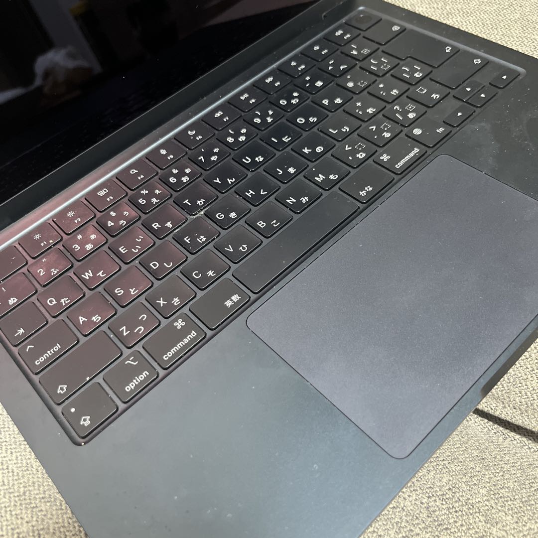 M2チップ搭載13インチMacBook Air - ミッドナイト