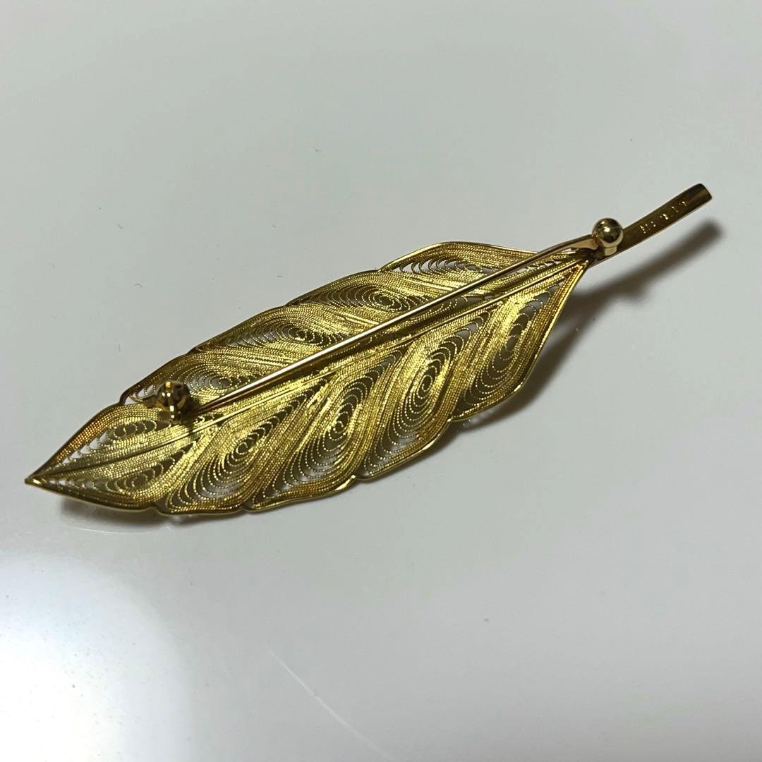 チ*ボ様 k18 葉型ブローチ メレダイヤ