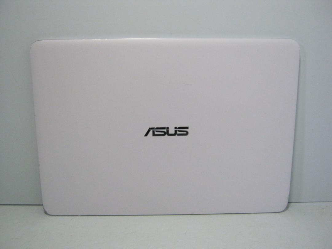 ASUS UX305FA SSD256 MEM8 Win11動作　ホワイト