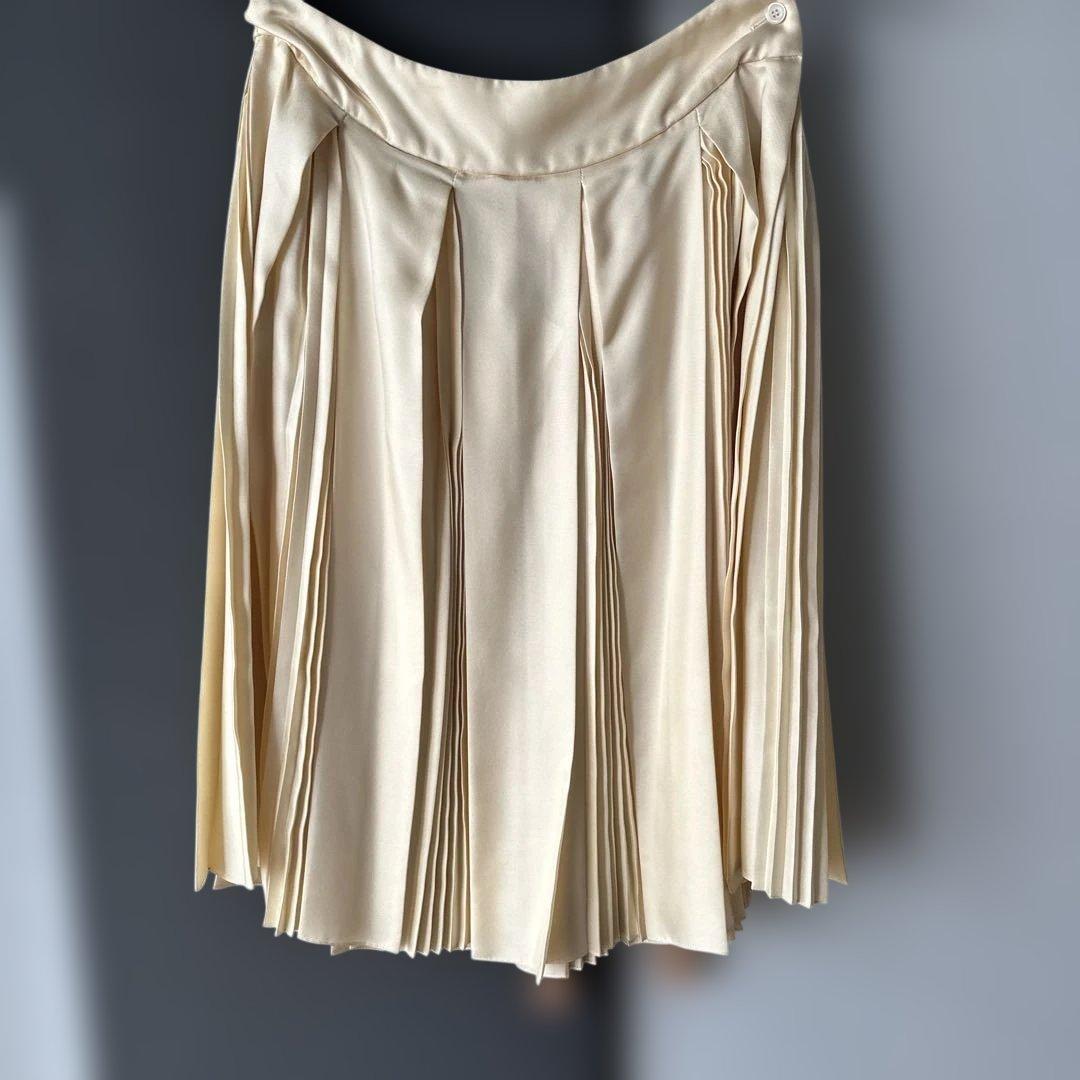 CELINE プリーツスカート アイボリー 34 シルク100%未使用品
