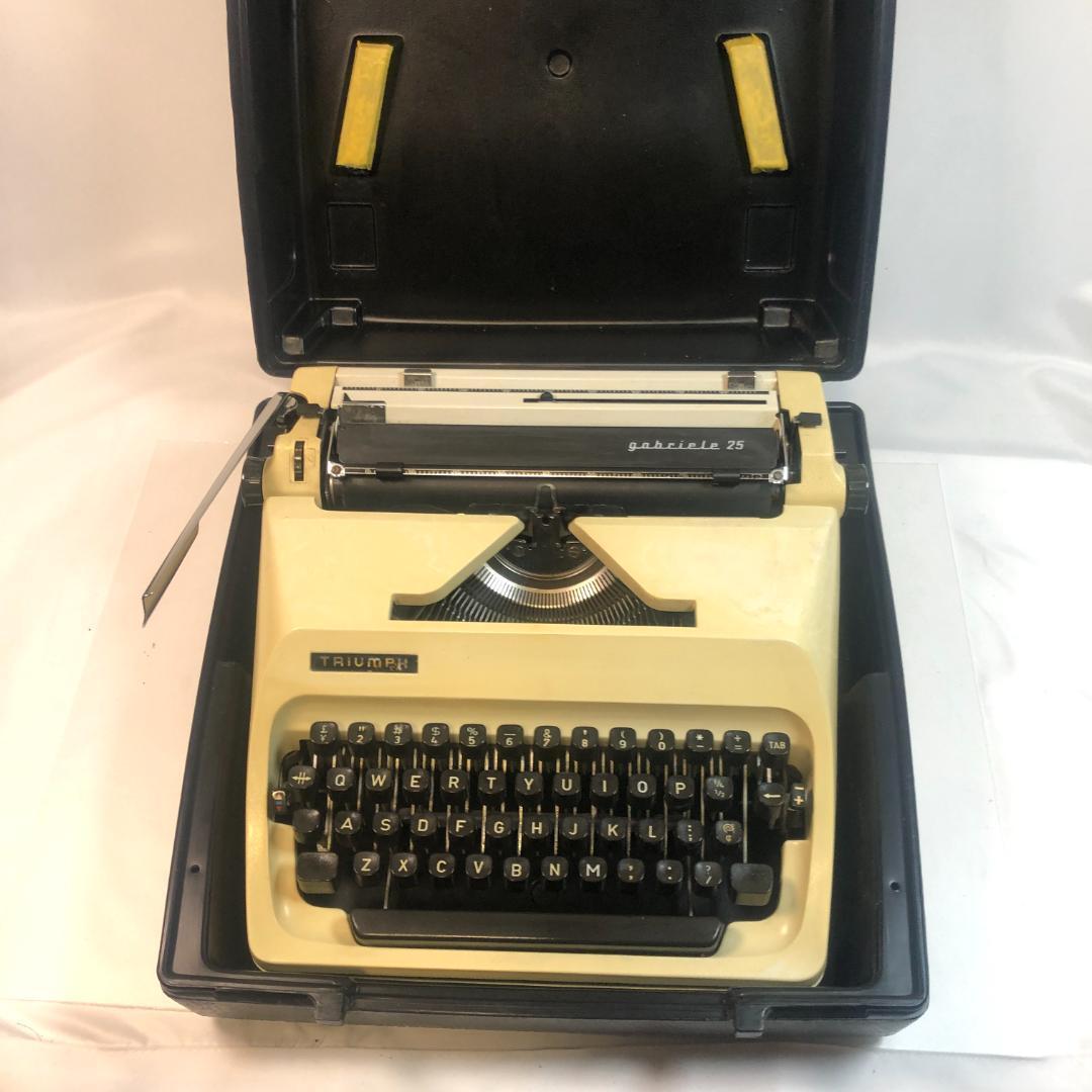 タイプライター TRIUMPH gabriele25 動作確認済 西ドイツ製