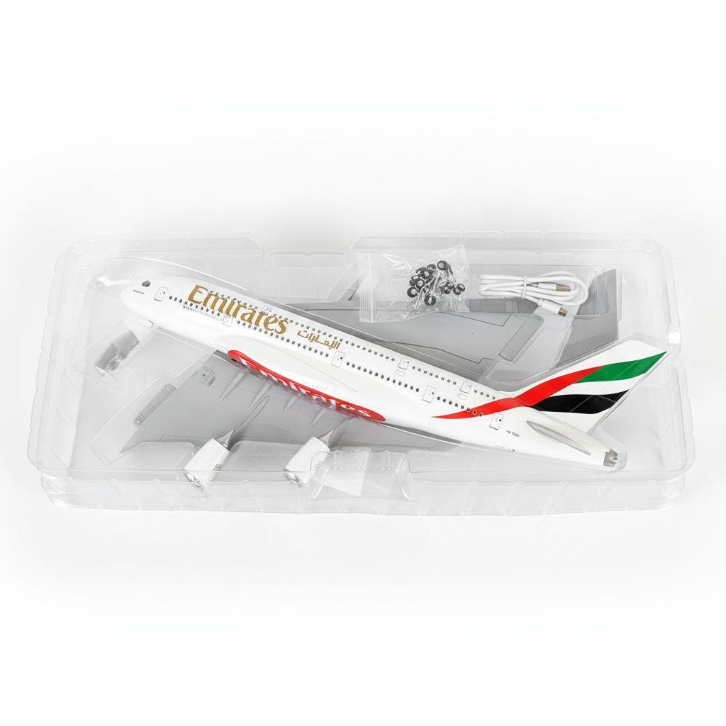 エミレーツ航空 A380 1:160スケール 46cm LEDモデル 照明点灯!