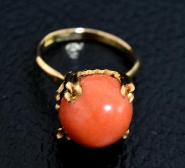 K18 リング　珊瑚指輪 　大振り　１１.０mm 18K18金 重量5.4g