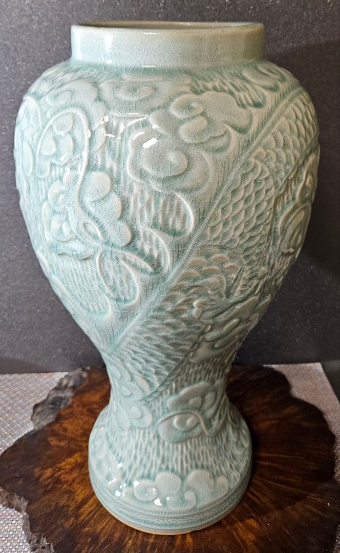 韓国人気作家　趙宗 作　陽刻浮彫　雲龍文様　青磁　高40.8cm　梅瓶　大壺