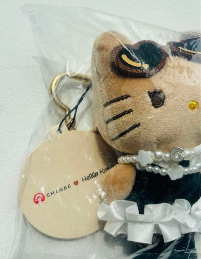 CHAGEE×ハローキティ　コラボ　海外限定　日焼けキティ　キーチェーン