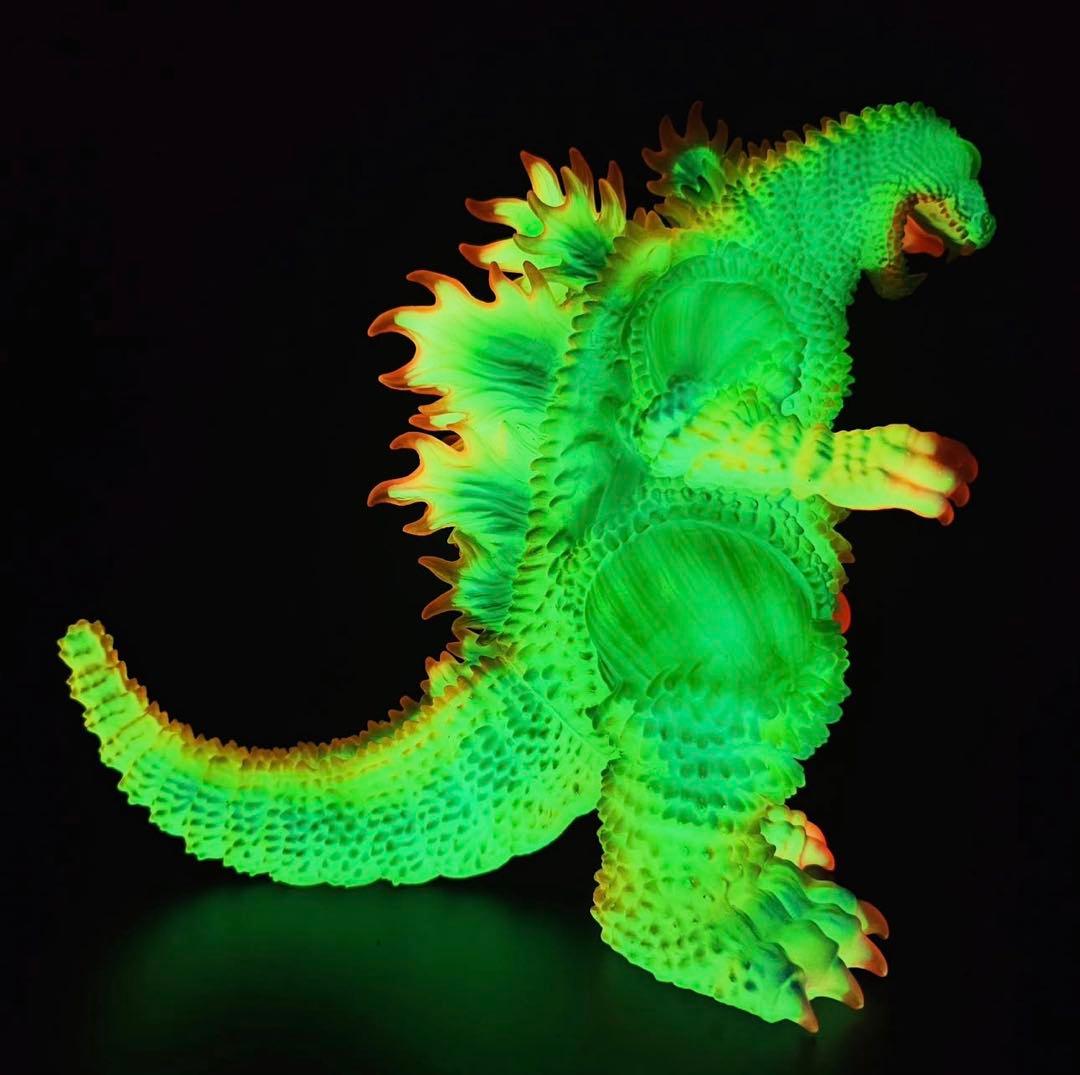 赤目天使　ゴジラ　蓄光