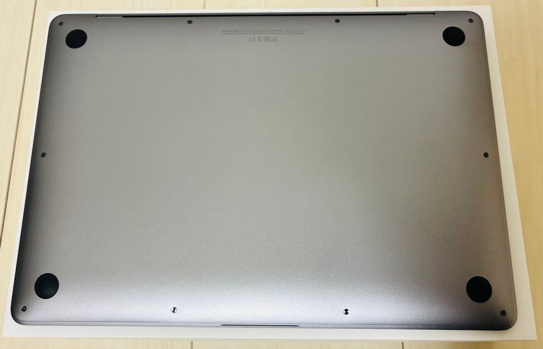 【外装美品】MacBook Air M1 2020 16GB 256GB