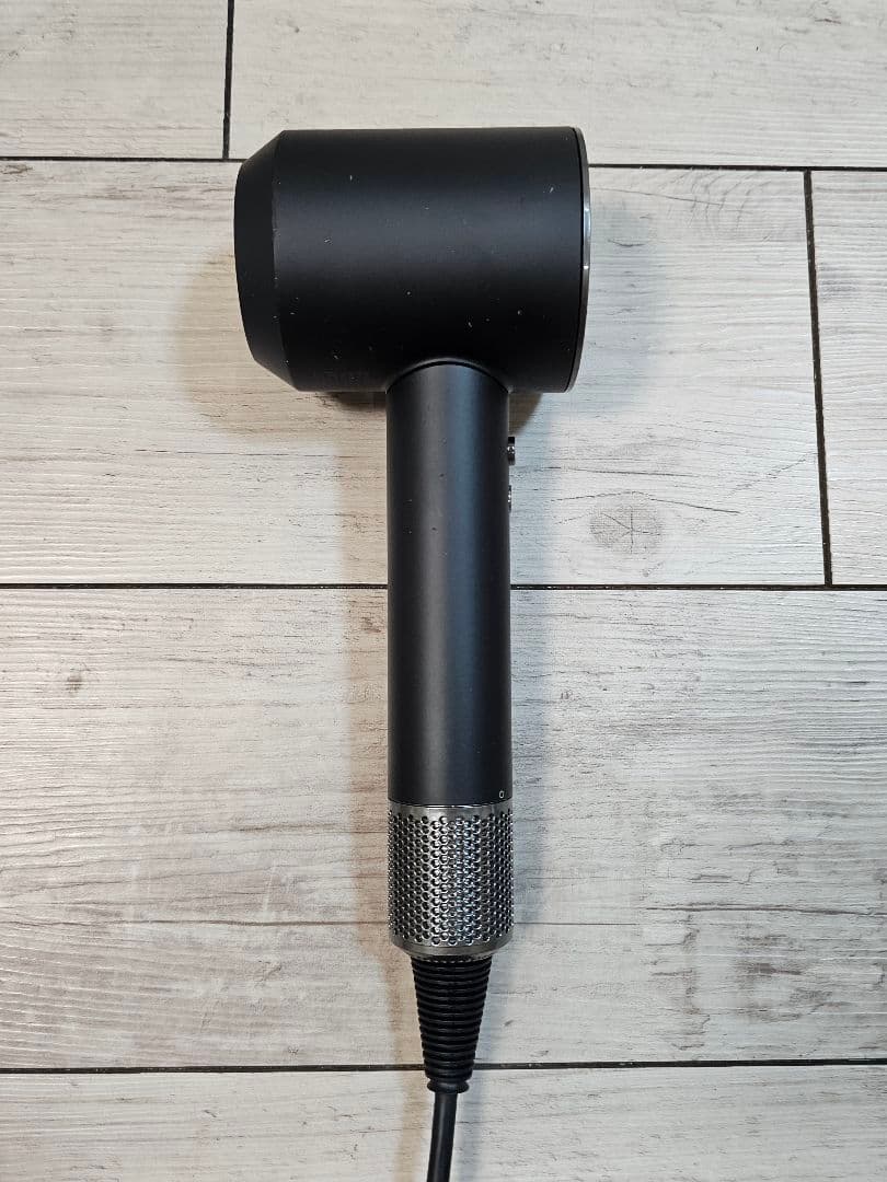 さー様限定価格保証付　ダイソン　メンテナンス済み　dyson hd08　ブラック