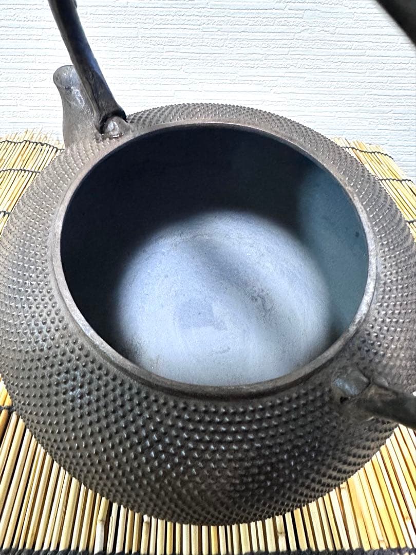 未使用品　南部松雲堂造　１５型アラレ　鉄瓶　南部鉄瓶　南部鉄器　鉄瓶