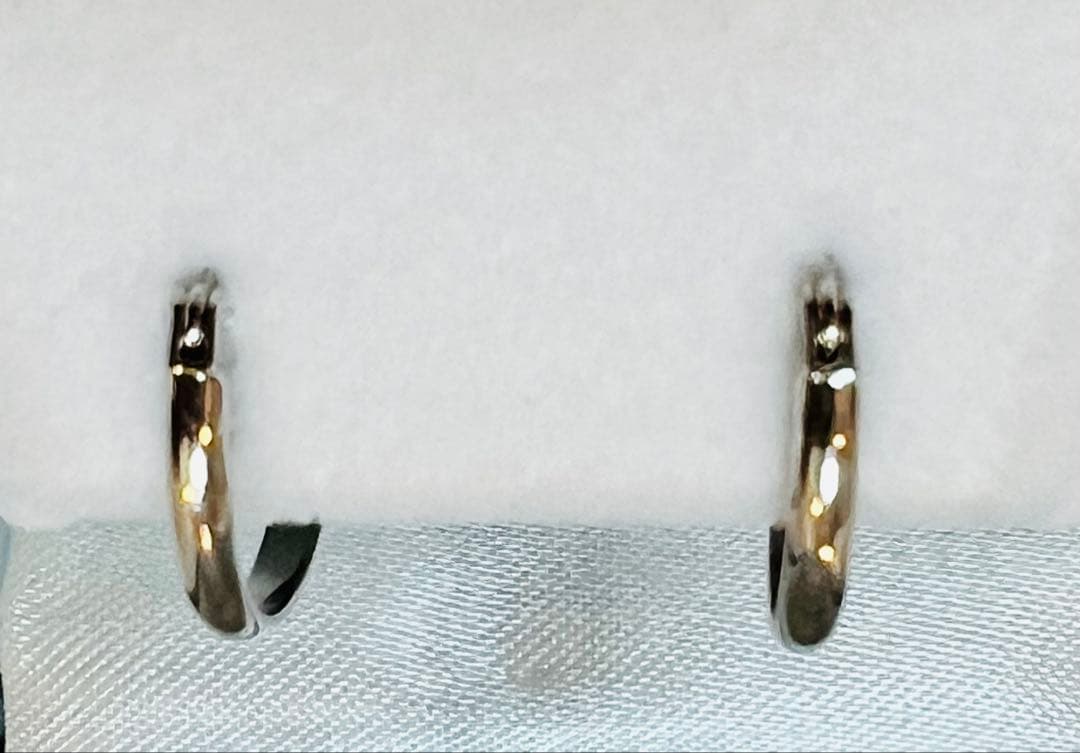 K18ホワイトゴールドフープピアス 新品未使用