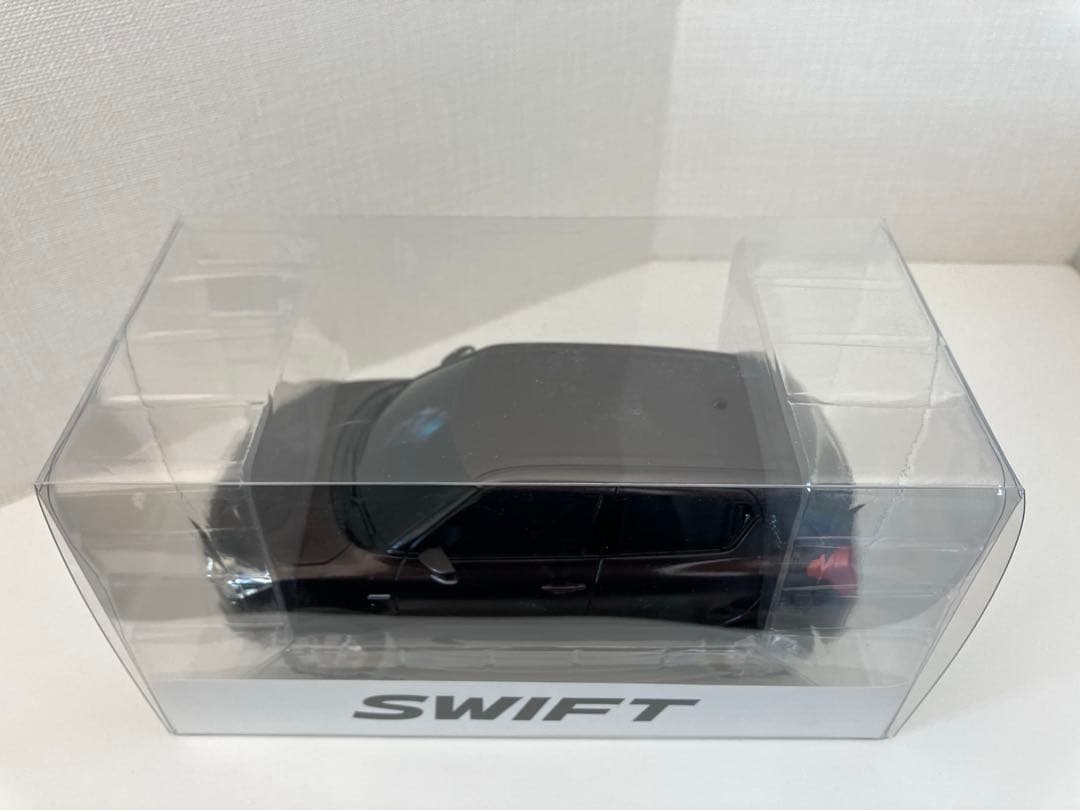 【送料込】スズキ 4代目スイフト 1/18カラーサンプル