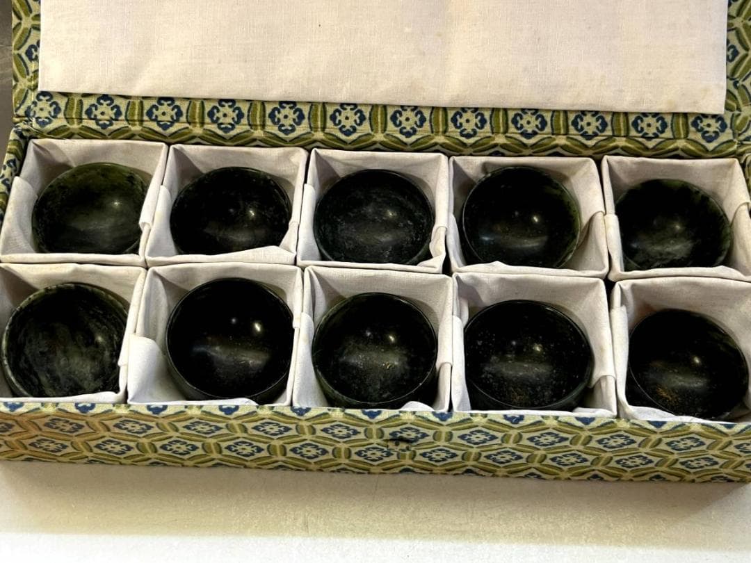 猪口■緑石彫り 酒盃 酒泉 唐物 漆册中国 酒器 ぐい呑み 夜光盃 緑玉 古玩■