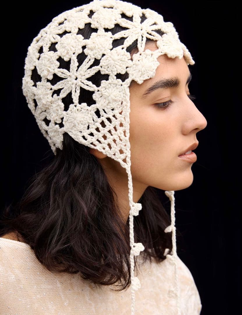 帽子 SIDE STRAP FLOWER KNIT CAP