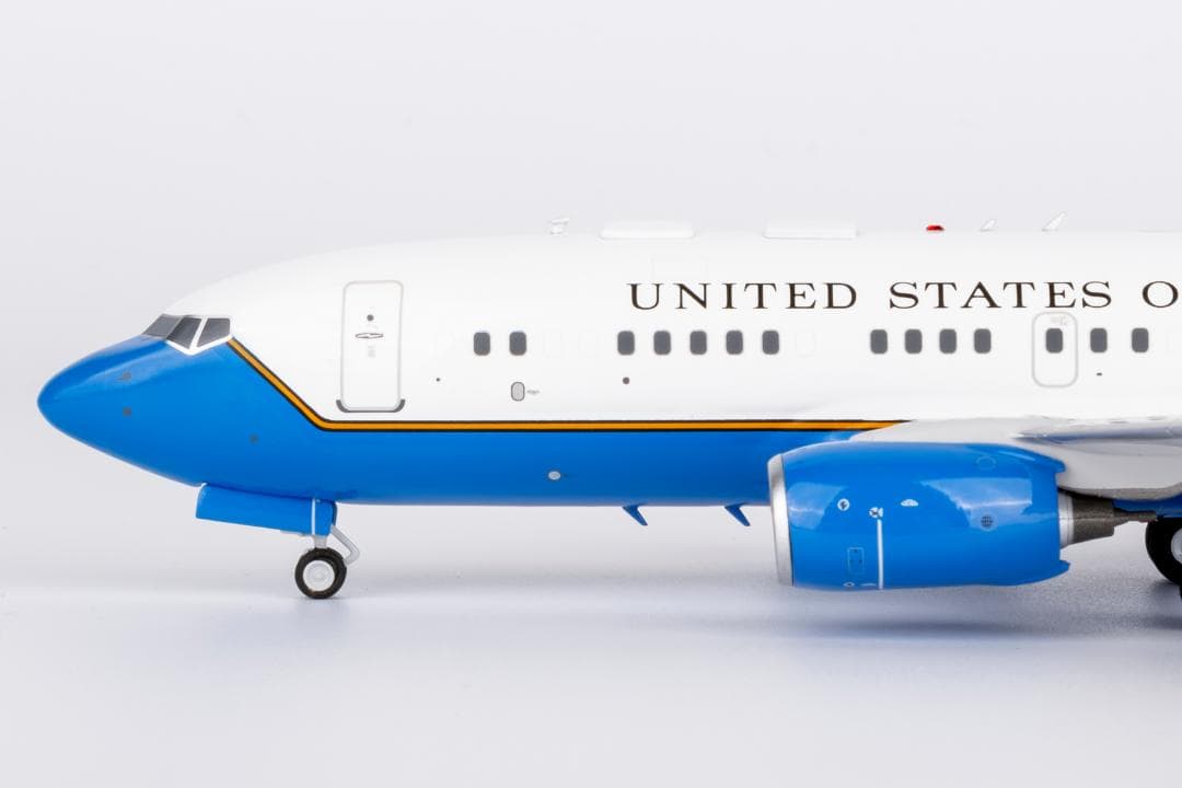 アメリカ空軍 C-40B 01-0015 1/200