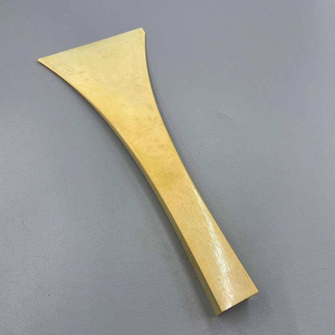 239ヴィンテージ 天然素材　三味線バチ　重さ約98g