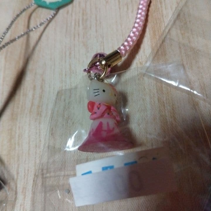 キティちゃんご当地ストラップ14個セット