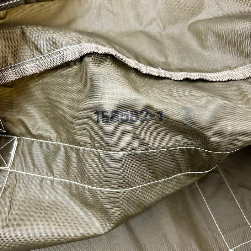 【希少】フランス軍 AERAZUR パラシュートバッグ 65L 樹脂製ジッパー