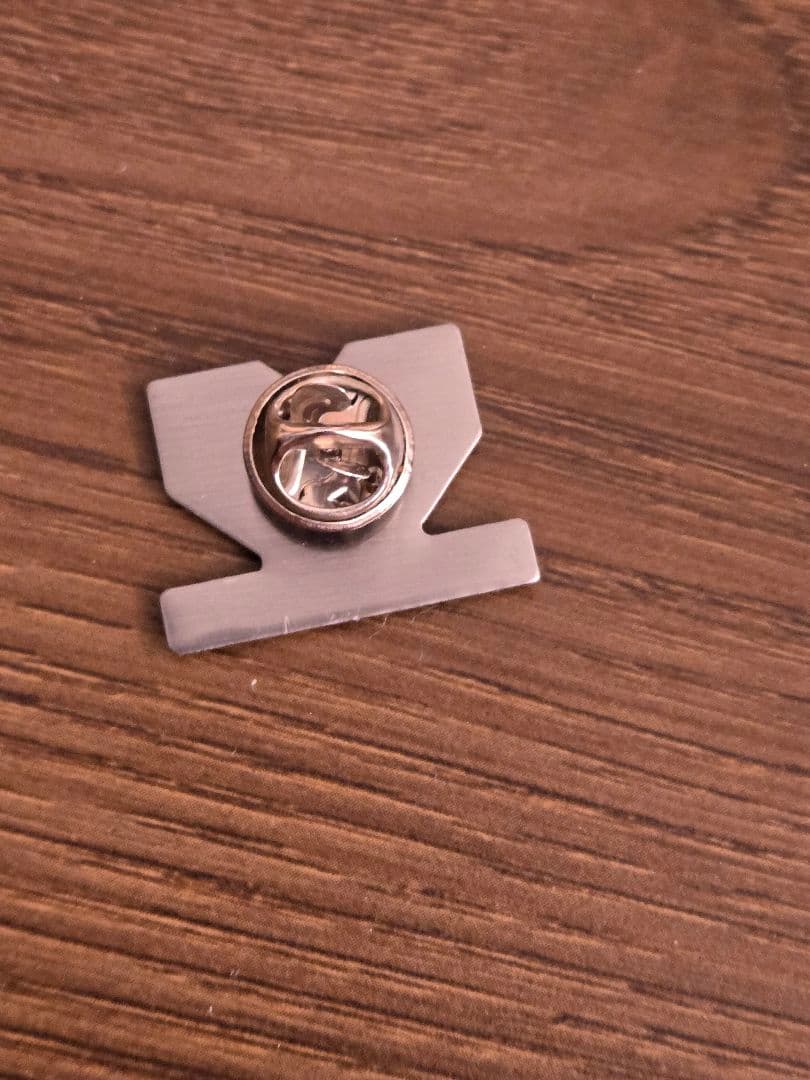 大阪万博　DOKI DOKI ピンバッジ ルクセンブルク