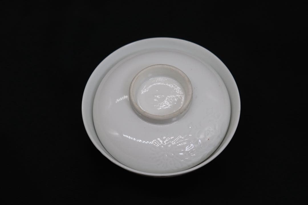 ※時代　白磁　菊紋蓋茶碗ペア　送料込み250917