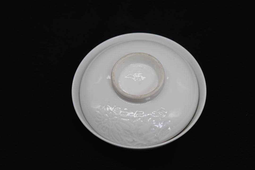 ※時代　白磁　菊紋蓋茶碗ペア　送料込み250917