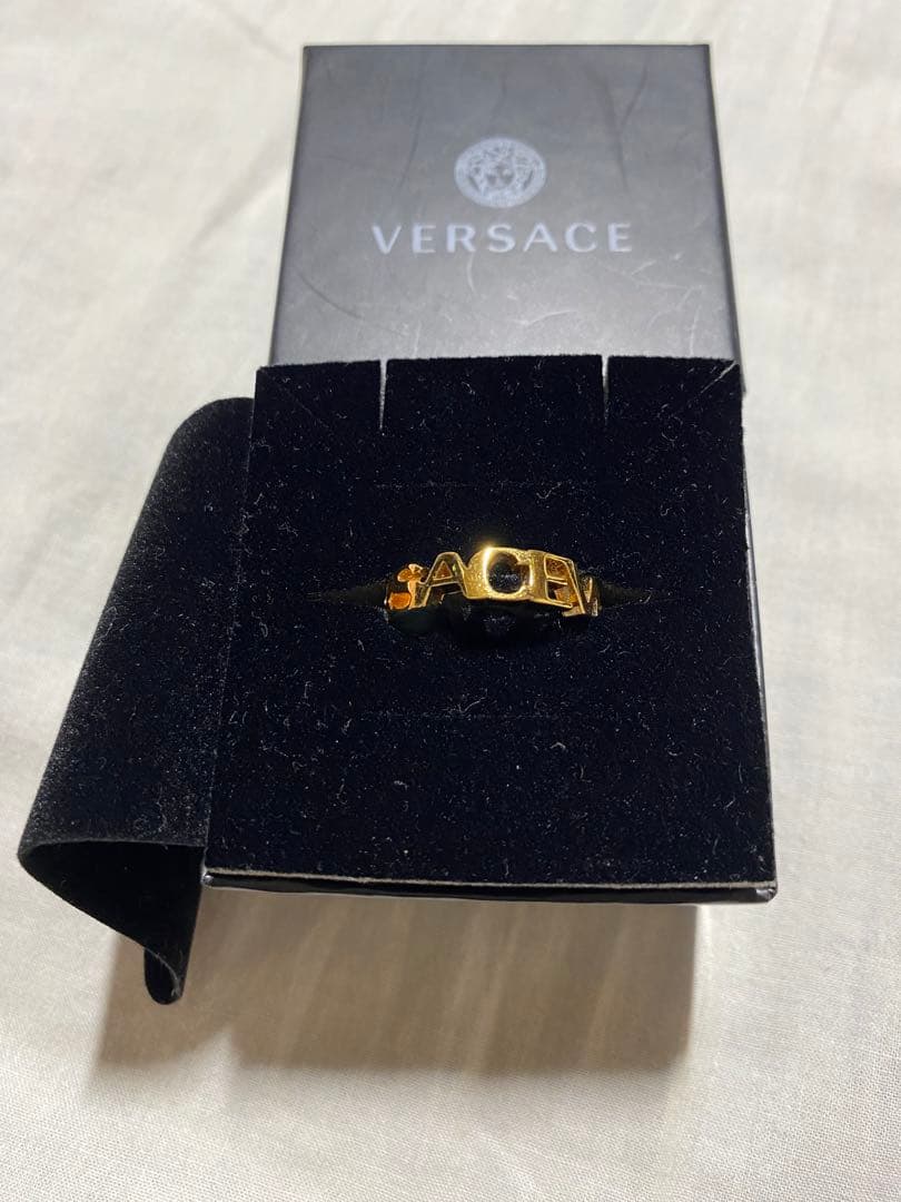 美品　VERSACE リング　ゴールド　17号
