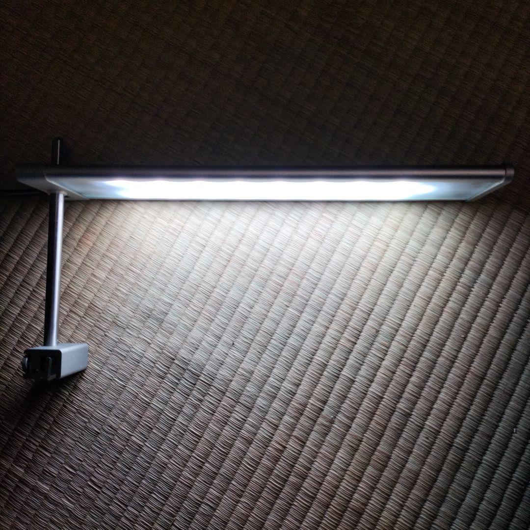 DOOA SOLSTAND RGB シルバー