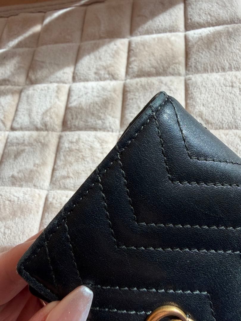 GUCCI ブラック 二つ折り財布 キルティング