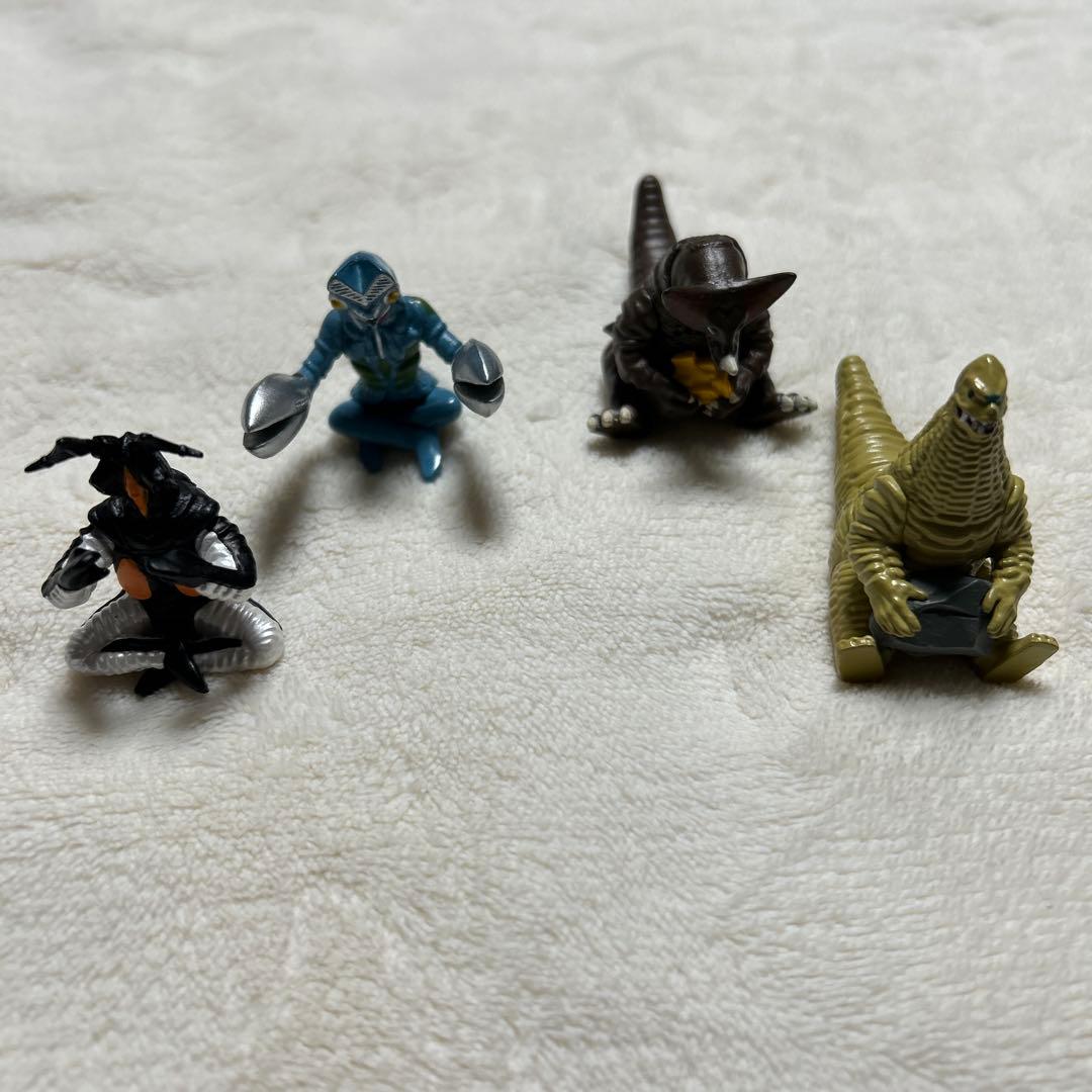 ガチャガチャ　ウルトラマン　怪獣まちぼうけ1〜5弾フルコンプリートセット