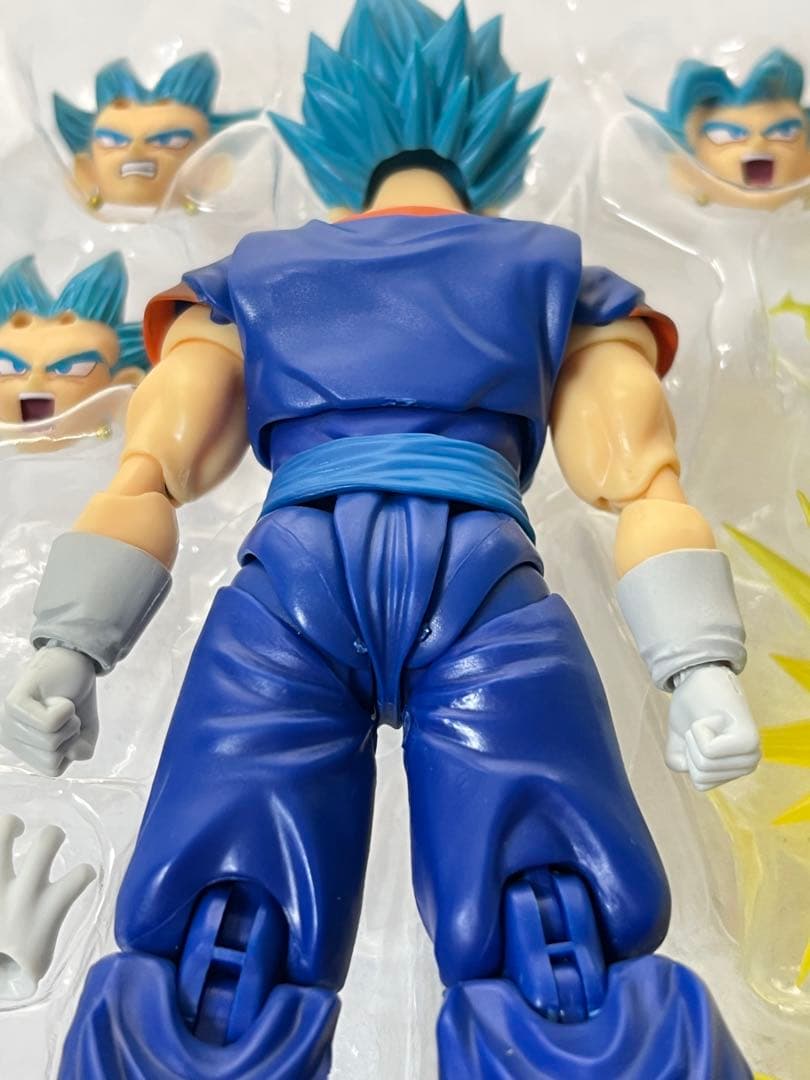 S.H.Figuarts スーパーサイヤ人ゴッドスーパーサイヤ人ベジット超