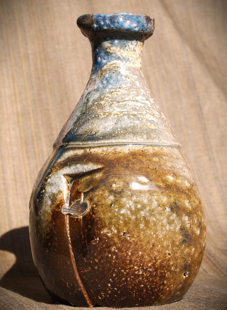 人気作家★大岩智之【師：隠崎隆一】★黒≪青窯変≫備前徳利★共箱