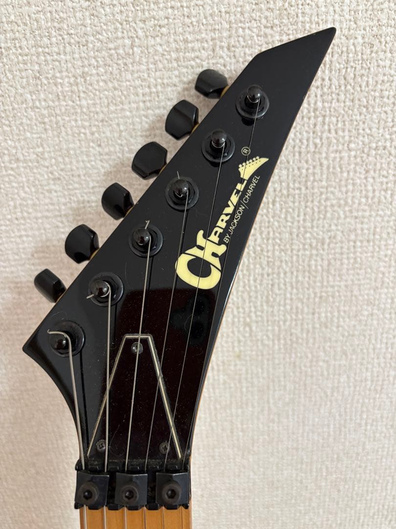 Charvel エレキギター (純正ストラップ付き）