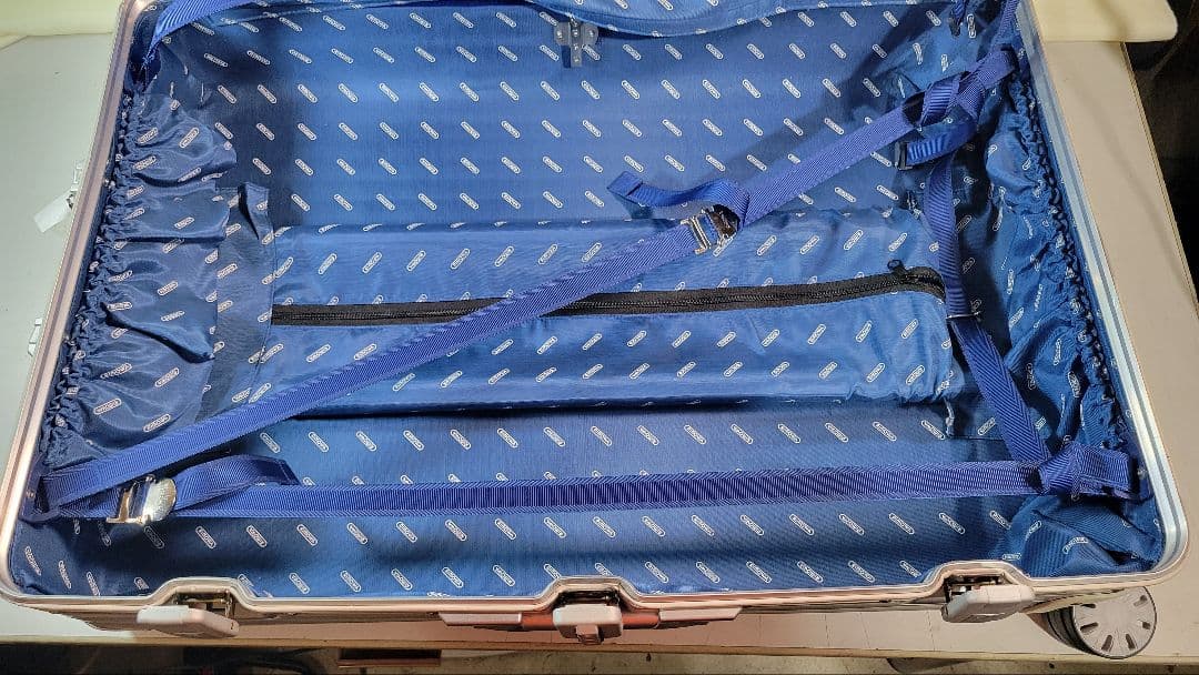 RIMOWA(リモワ) キャリーバッグ トパーズ 932.77 シルバー /4輪