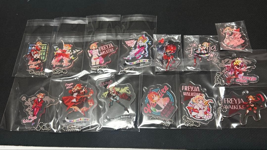 フレイア・ヴィオン アクリルキーホルダー 14個セット