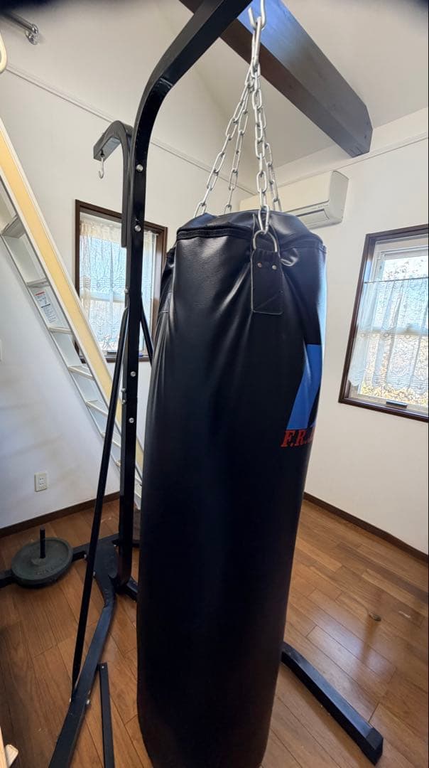 ファイティングロードサンドバッグ　スタンド付き
